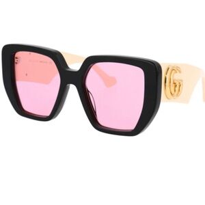 Gucci *Rare*Black Frame Pink Lens Sunglasses